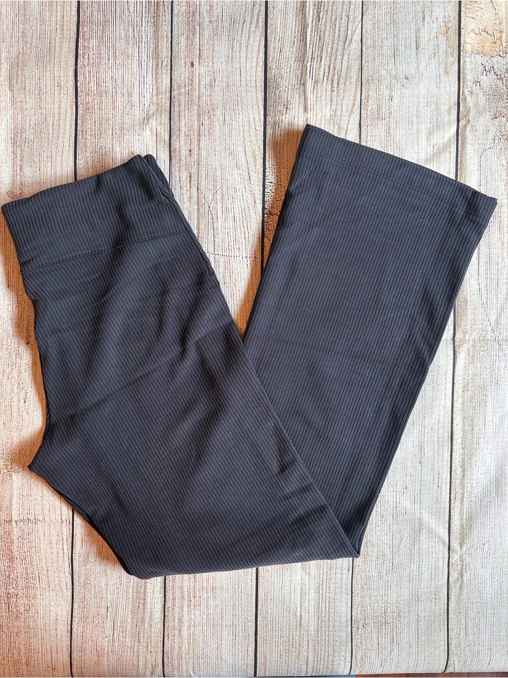lululemon Ribbed Softstreme Flared Pants Black Size 8 *hemmed 28" inseam
